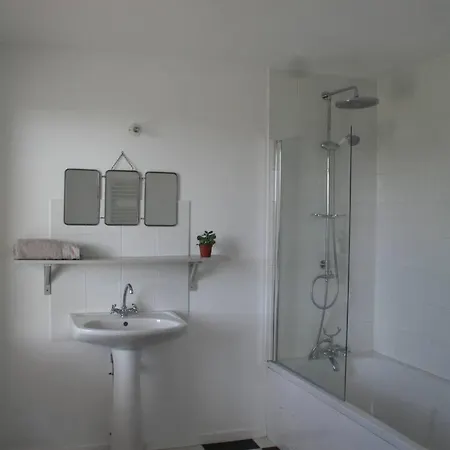 Au Bord De La * Saint-Georges-de-la-Riviere